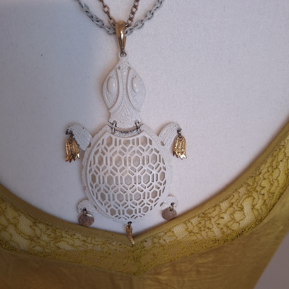 Rare Find. 1950s Vintage white enamel pendant